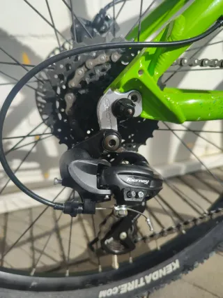 Bicicleta Scott con suspensión delantera