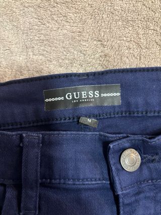 Pantalón vaquero infantil Guess azul