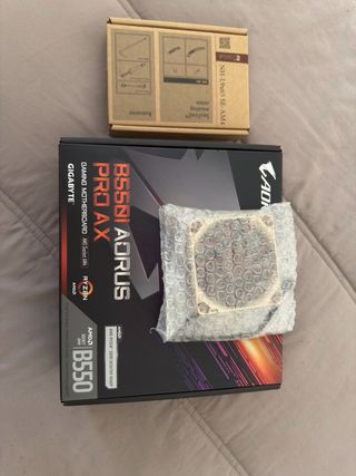 Placa Gigabyte B550I AORUS PRO + Ryzen 9 5900X