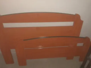 Estructura de cama de madera 105