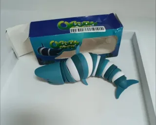 Juguete Tiburón Sensorial Articulado