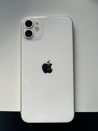 iPhone 11 Blanco - Pantalla y Batería Nuevas