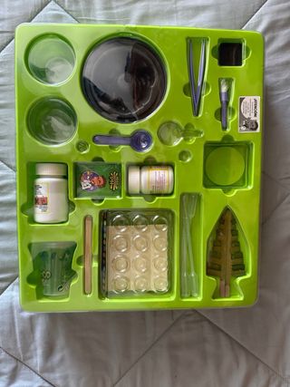 Lote 4 juegos infantiles: Cars, Conector, Laborato