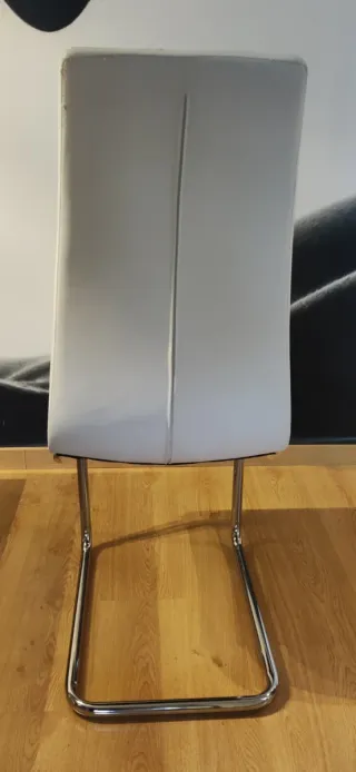 Mesa y 6 Sillas Comedor en blanco y acero