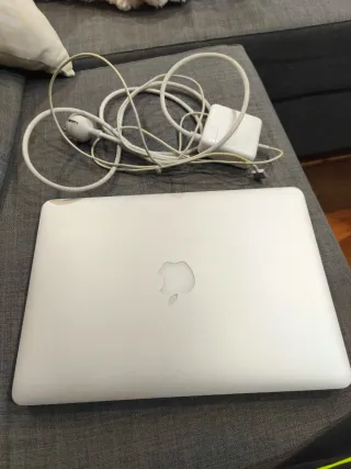 Macbook Pro 13 2014 (sin batería)