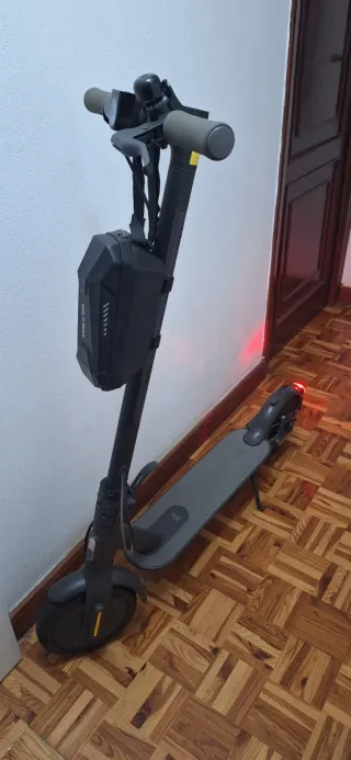 Patinete Eléctrico Xiaomi Mi Essential