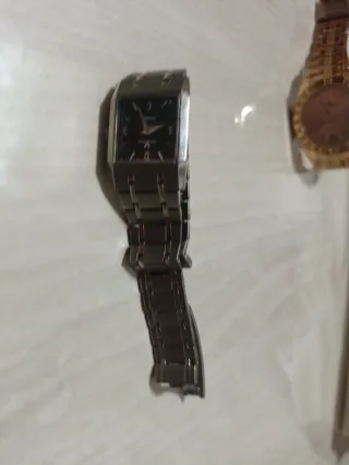 Reloj Viceroy Cuadrado Negro y Plateado