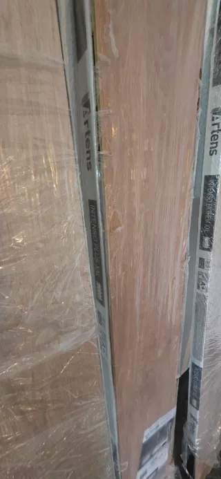 Restos de suelo de madera