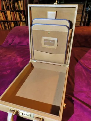 Maletín ejecutivo piel beige con combinación