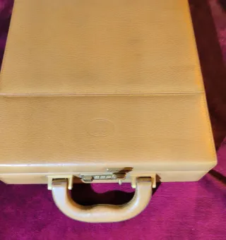 Maletín ejecutivo piel beige con combinación