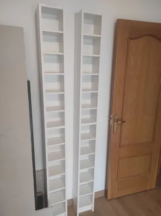 2 Estanterías Blancas para CDs