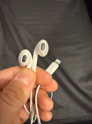 Apple EarPods Lightning Blancos