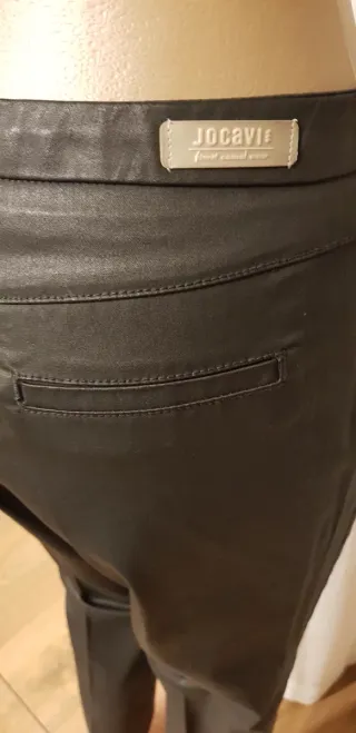 Pantalón efecto piel T38