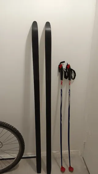 Sci classici Salomon 150cm + bastoncini