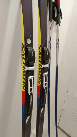 Sci classici Salomon 150cm + bastoncini