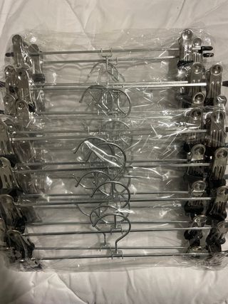 30 Perchas Metálicas con Pinzas Nuevas