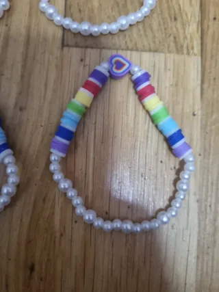 Pulseras de cuentas con corazón