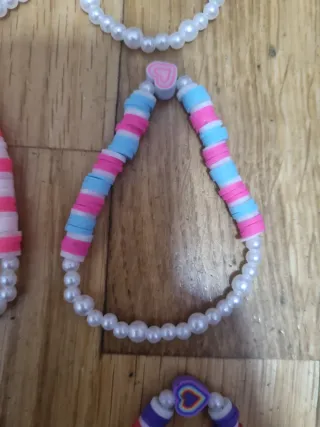 Pulseras de cuentas con corazón