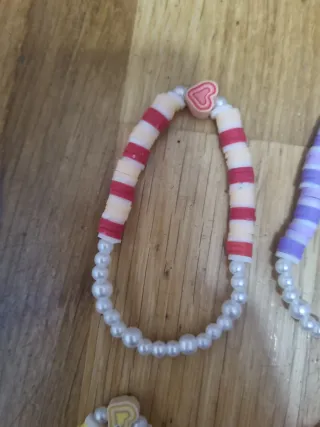 Pulseras de cuentas con corazón