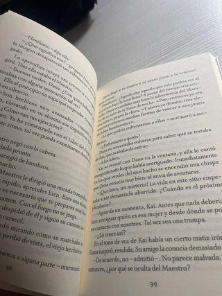 Crónicas de la Torre I. El Valle de los Lobos (...