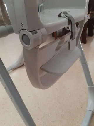 Trona elevador plegable para bebé