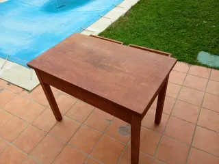 Mesa de madera rustica,maciza y antigua