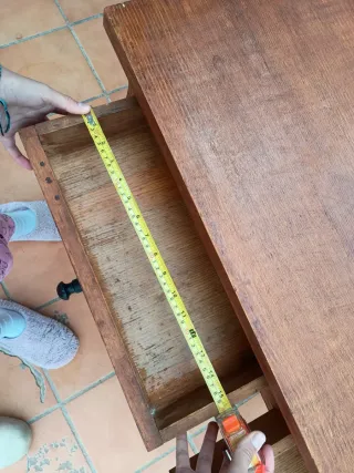 Mesa de madera rustica,maciza y antigua