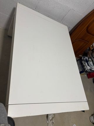 Mesa elevable blanca