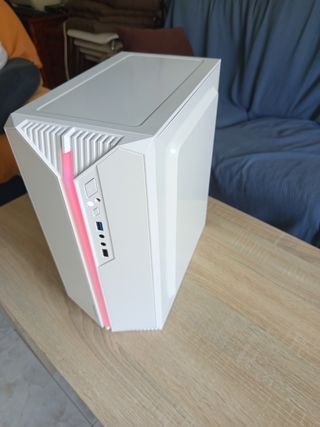 PC Gaming MSI Blanca