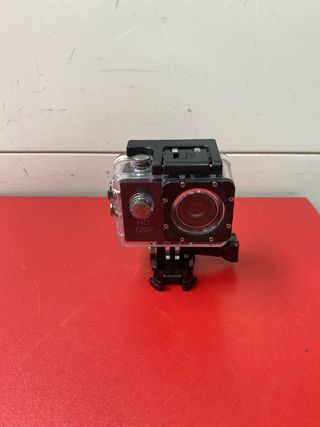 CAMARA DEPORTIVA: GRUNDIG "HD 720P"