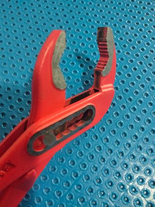 Tenaza de canal 10 pul Super Ego