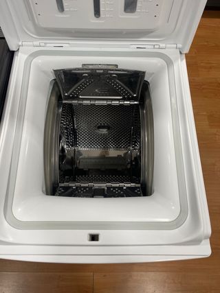 Lavadora carga superior Privileg 6kg 1200rpm