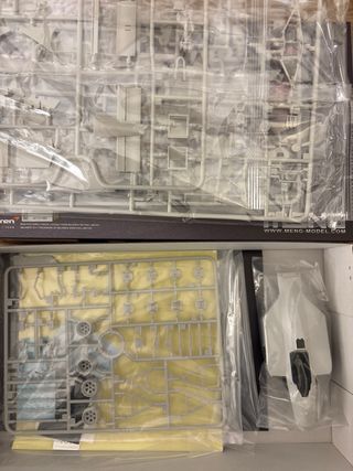 MENG McLaren MP4/4 1988 Senna 1/24