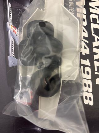 MENG McLaren MP4/4 1988 Senna 1/24