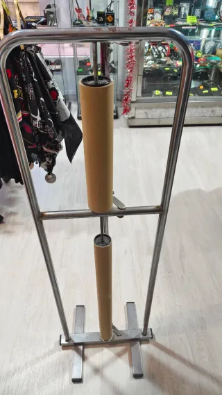 Portarrollos papel regalo tienda