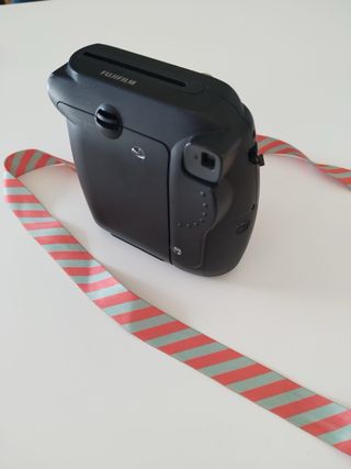 Cámara Fujifilm Instax Mini 8 Negra