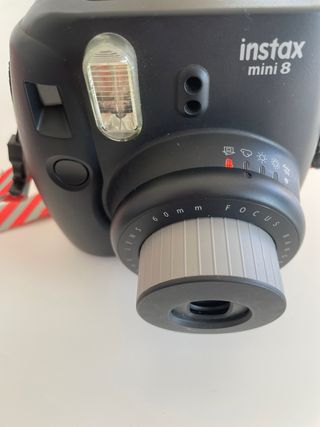 Cámara Fujifilm Instax Mini 8 Negra