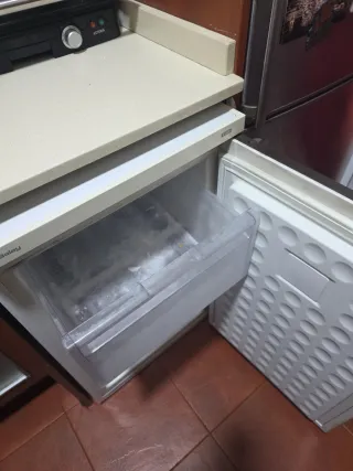 Congelador bajo encimera Balay