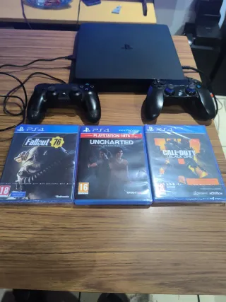 PS4 Slim Nero Come Nuovo+ Extra