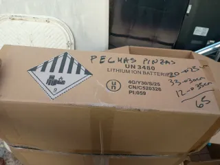 Perchas de Pinza Negras