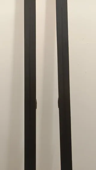 Sci da pattinaggio Atomic 135cm + bastoncini 121cm