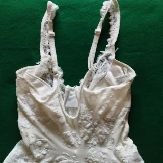 Body pizzo bianco Malizia
