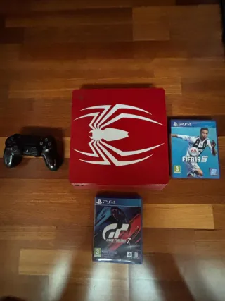 PS4 (PlayStation 4) Edizione Spider-Man Rossa