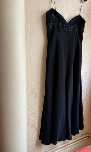 Vestido de gala vintage, Escada negro