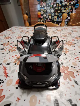 Modellino Audi RS6 1/24