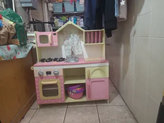 Cocinita Imaginarium Rosa y Amarilla y accesorios