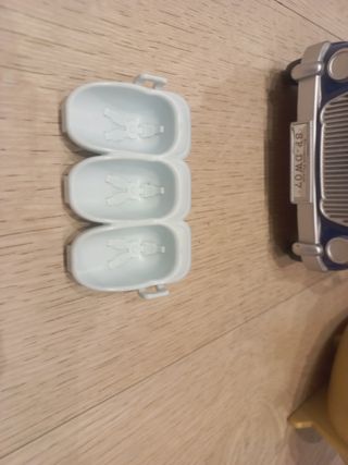 Coche azul y barco Sylvanian Families