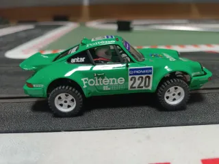Porsche 911 Foltene Raidslot