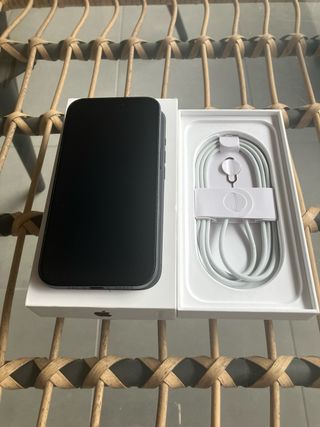 iPhone 16 Plus negro. NUEVO.