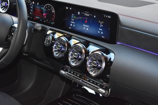 Mercedes-Benz Clase CLA 2024